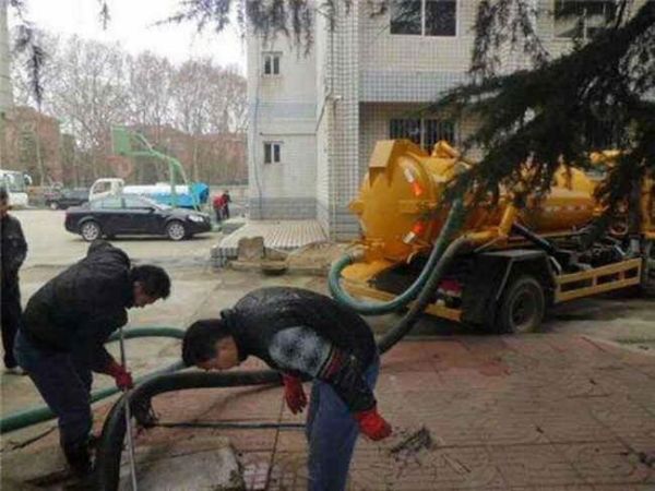 北京疏通清理污水池厂家（污水池清淤设备）